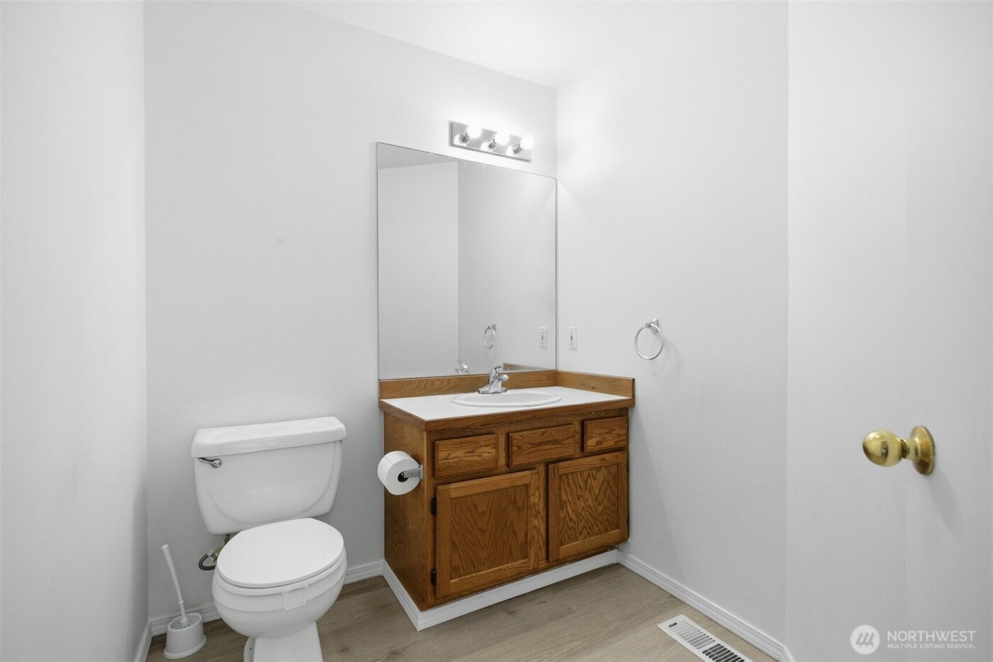 1204 W Home Avenue , Selah, WA 98942