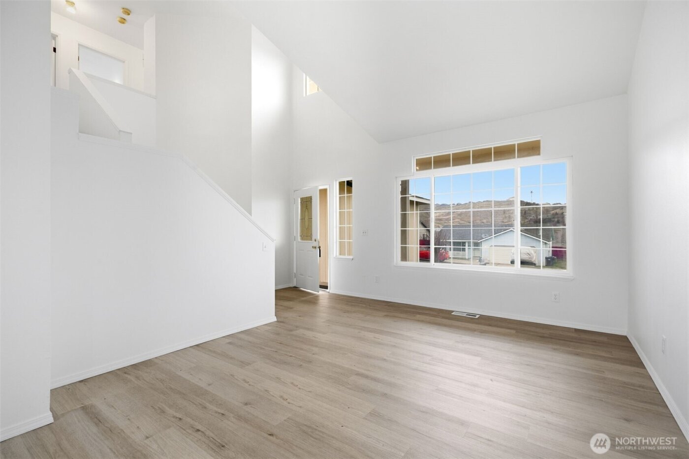 1204 W Home Avenue , Selah, WA 98942