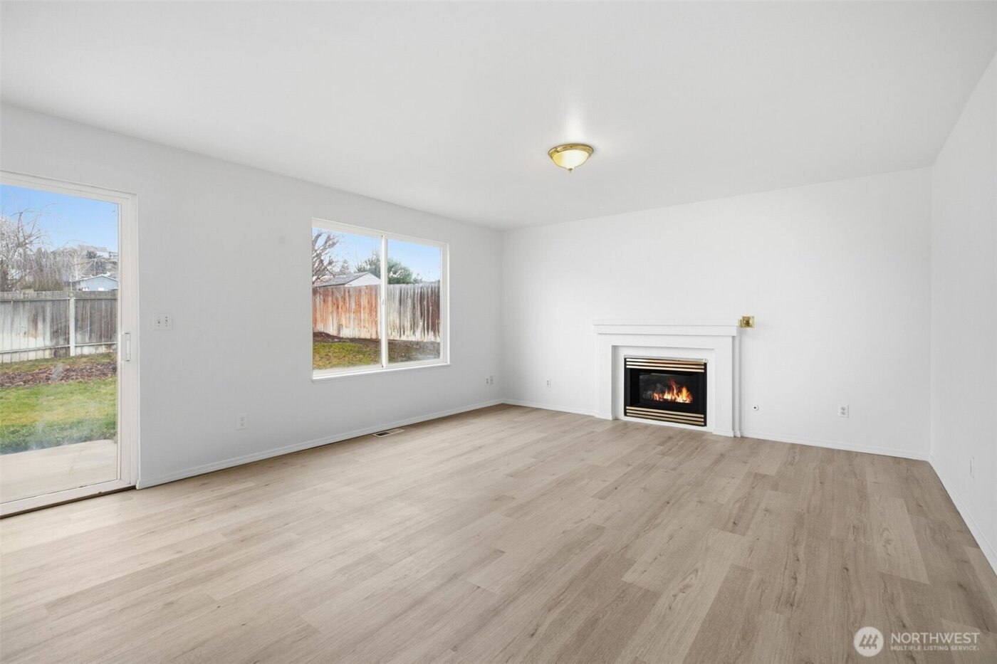 1204 W Home Avenue , Selah, WA 98942