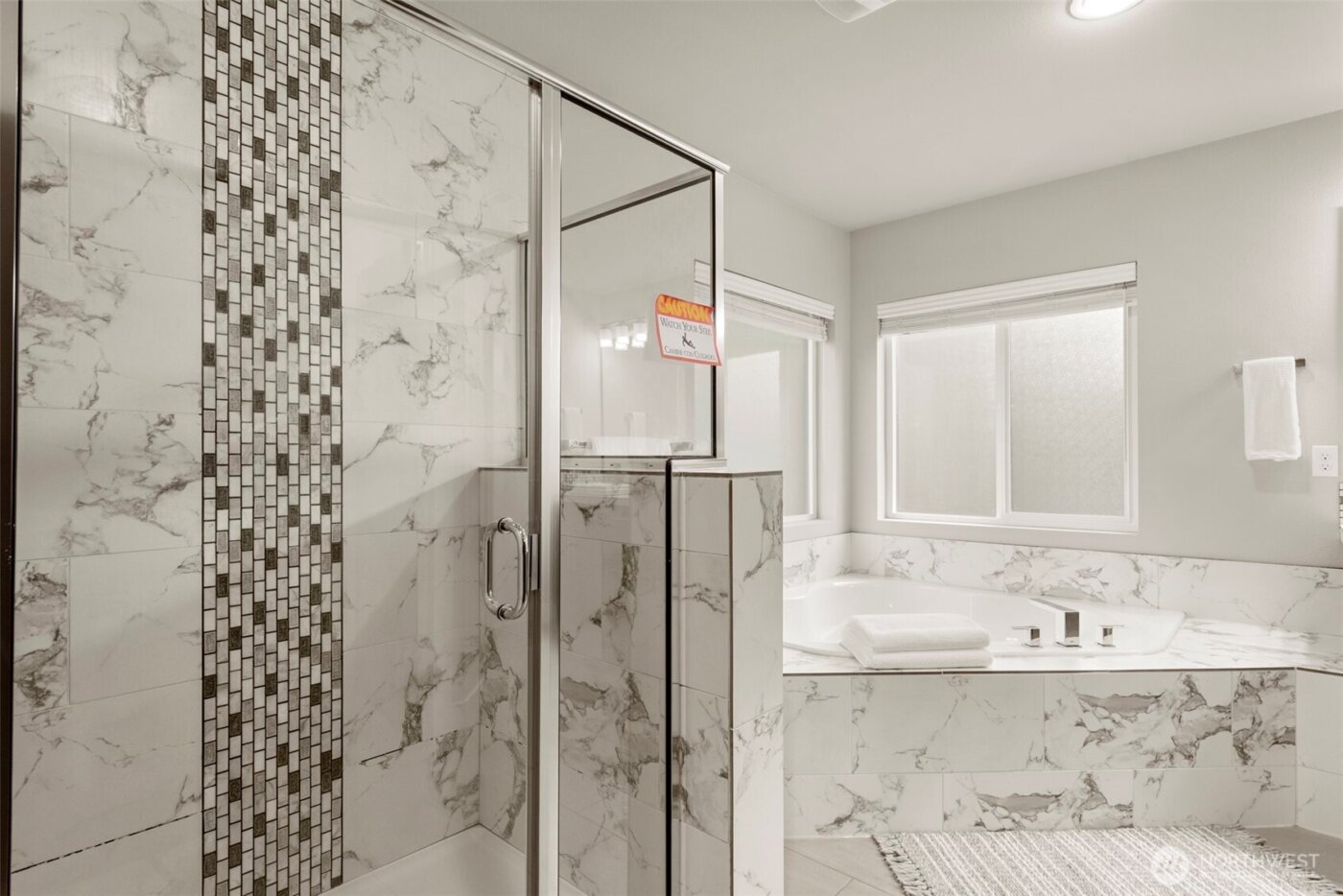 1421 184th Street SW, Lynnwood, WA 98037