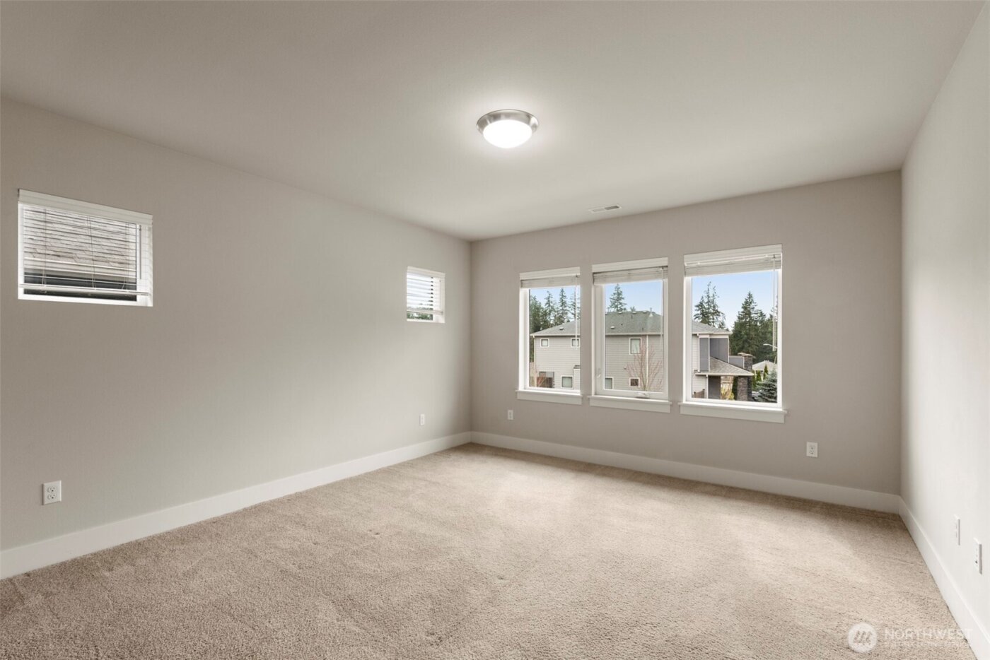 1421 184th Street SW, Lynnwood, WA 98037