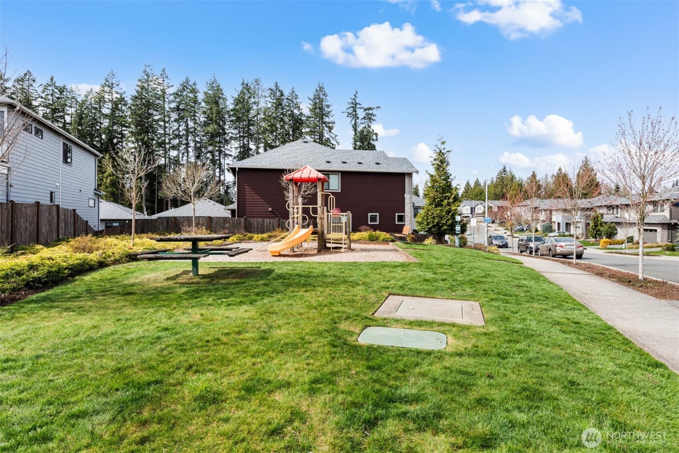 1421 184th Street SW, Lynnwood, WA 98037