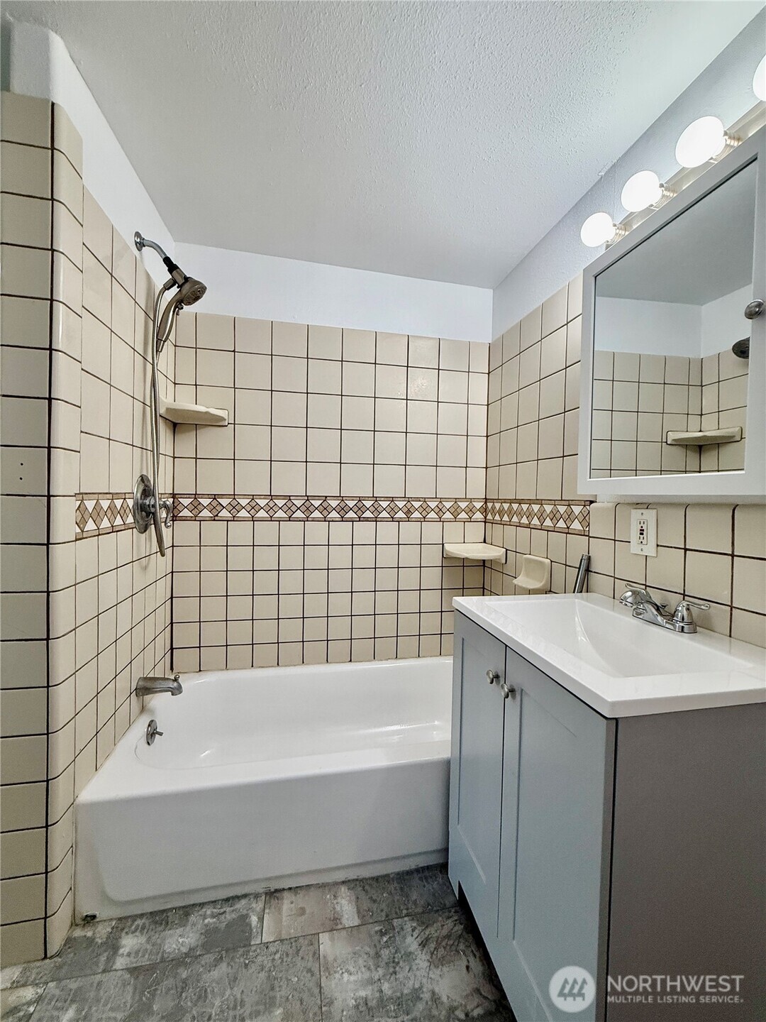 109 N Cherry Street , Dayton, WA 99328