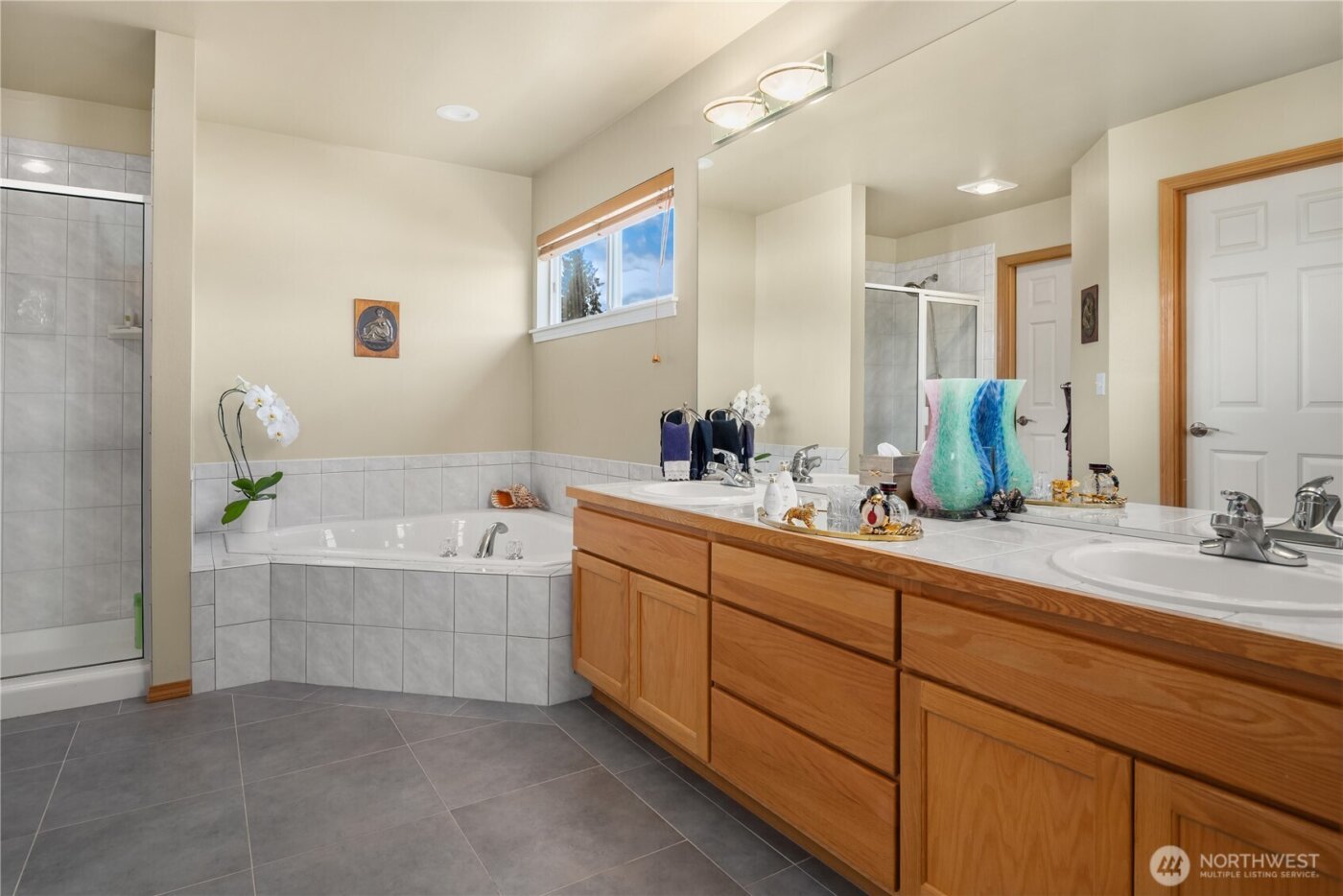 1320 N 38 Street , Renton, WA 98056