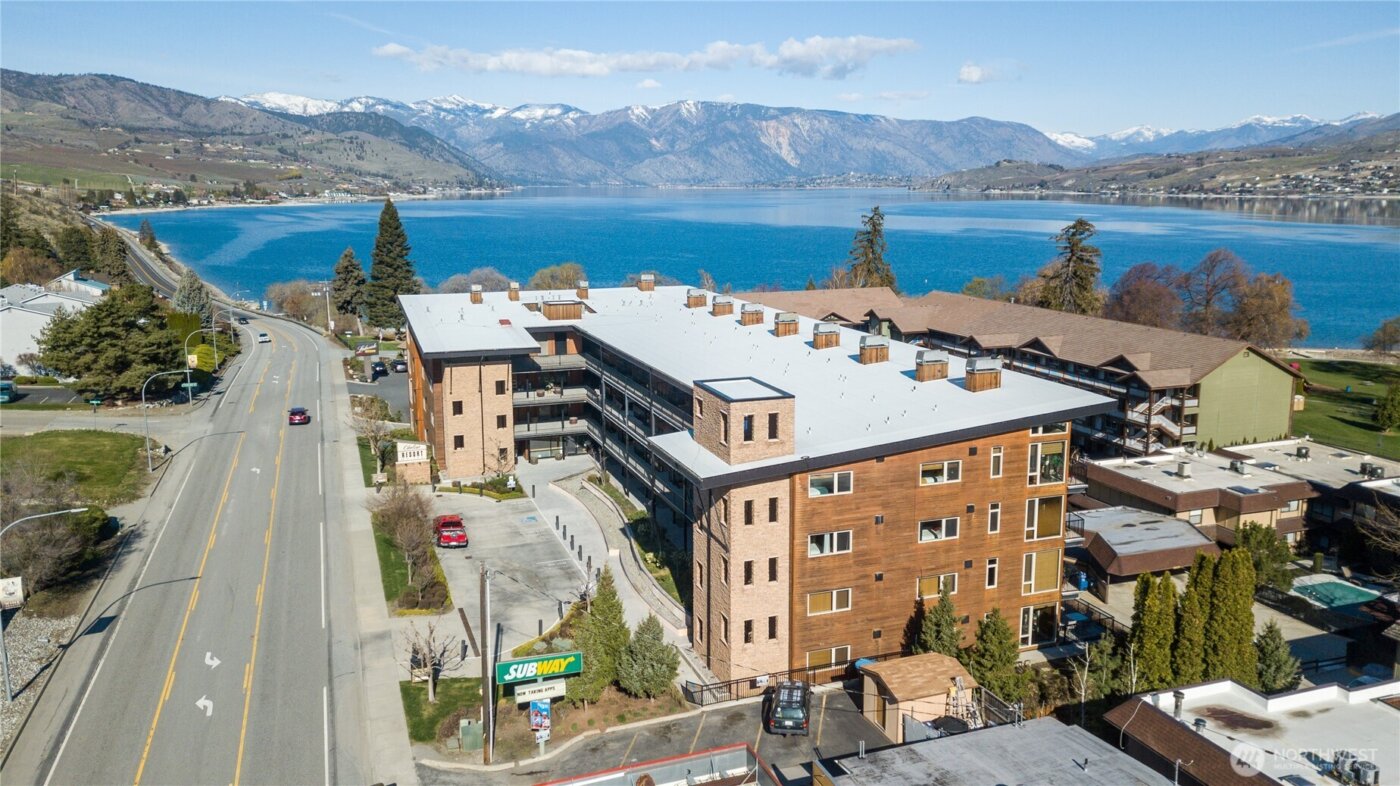2220 W Woodin Avenue #106, Chelan, WA 98816