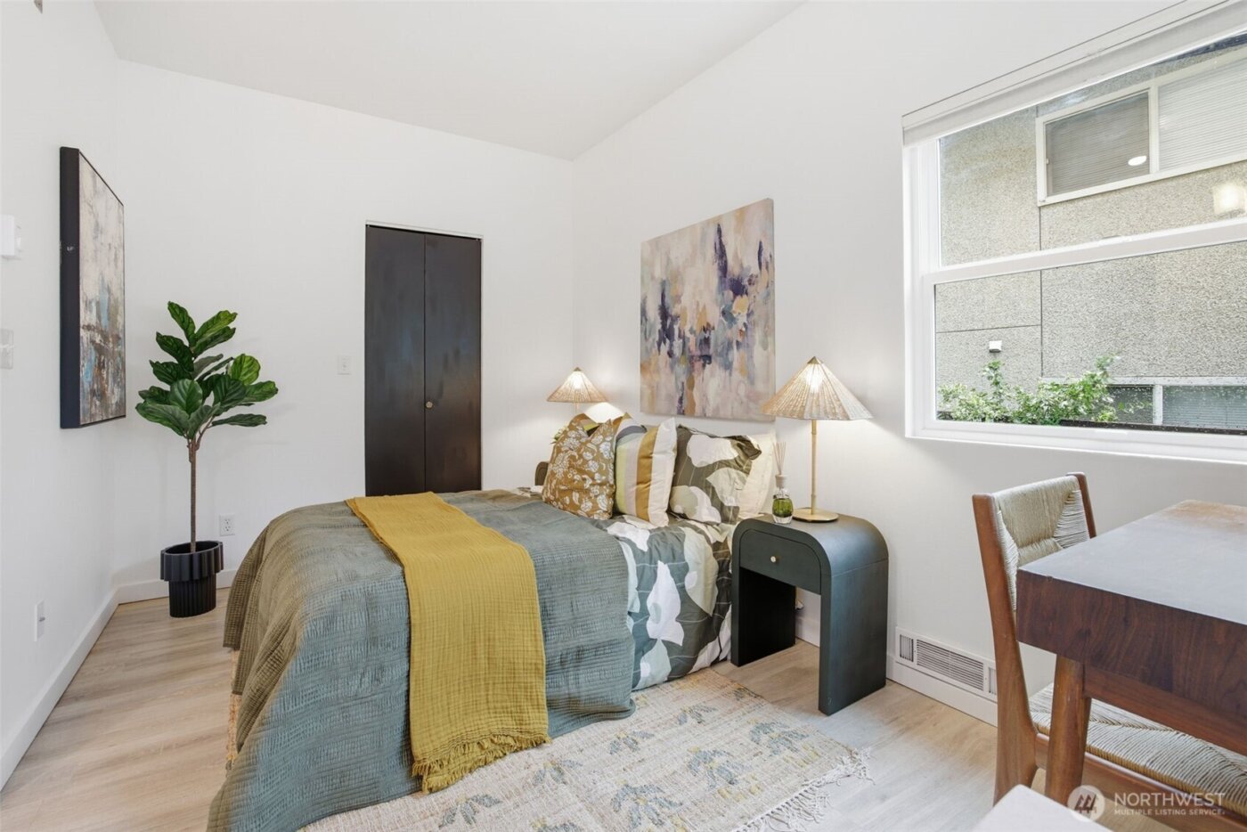 4530 Meridian Avenue N #S-2, Seattle, WA 98103