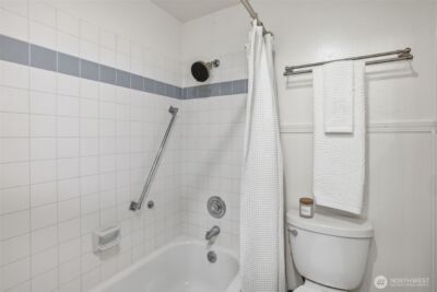 4530 Meridian Avenue N #S-2, Seattle, WA 98103 - Photo 25