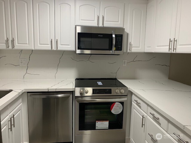 14435 NE 40 Street #B101, Bellevue, WA 98007