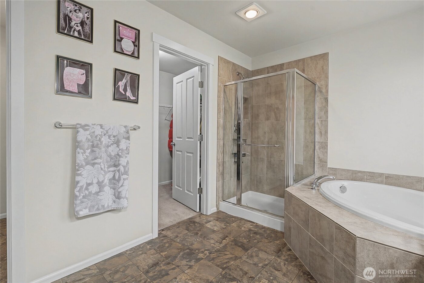 6629 Svea Court NE, Lacey, WA 98516-4521