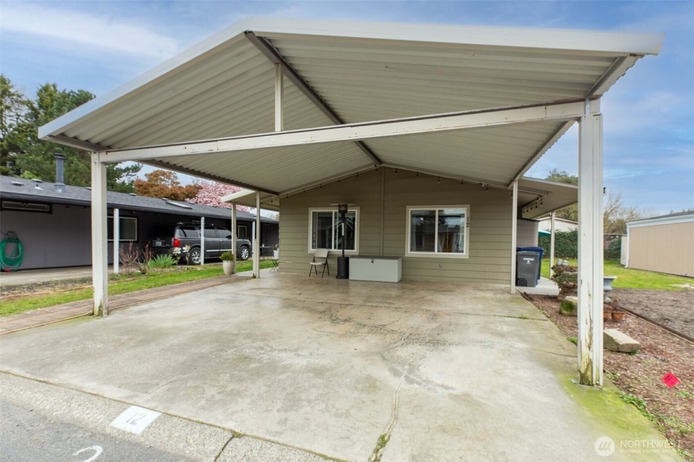 707 37th Street SE #12, Auburn, WA 98002