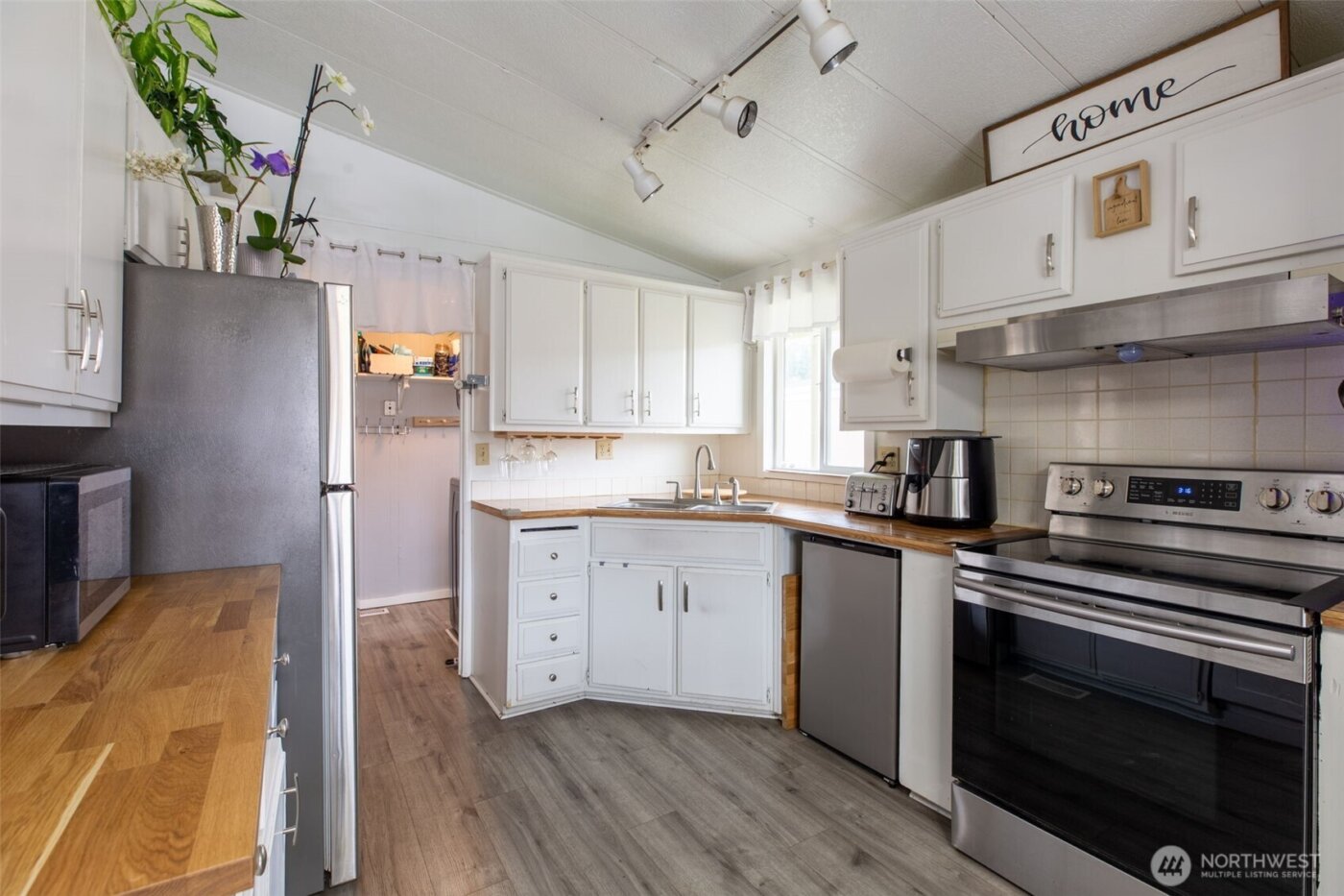 707 37th Street SE #12, Auburn, WA 98002