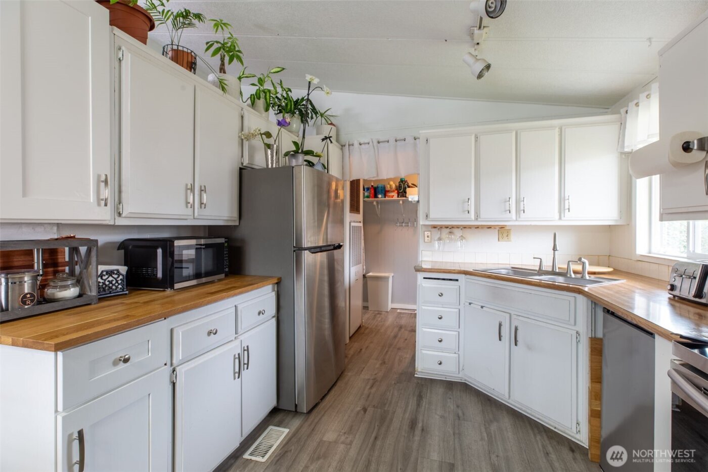 707 37th Street SE #12, Auburn, WA 98002