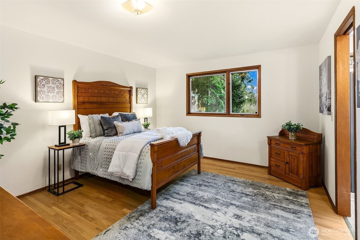 9325 217th Place SW, Edmonds, WA 98020