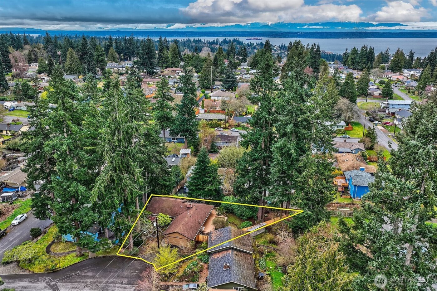 9325 217th Place SW, Edmonds, WA 98020