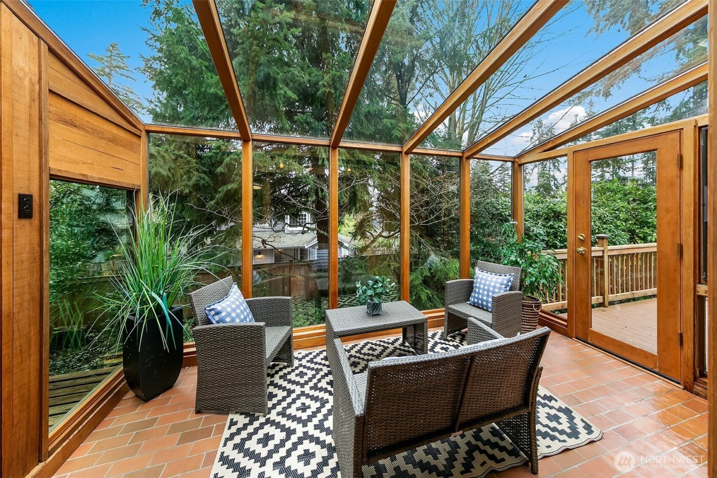 9325 217th Place SW, Edmonds, WA 98020