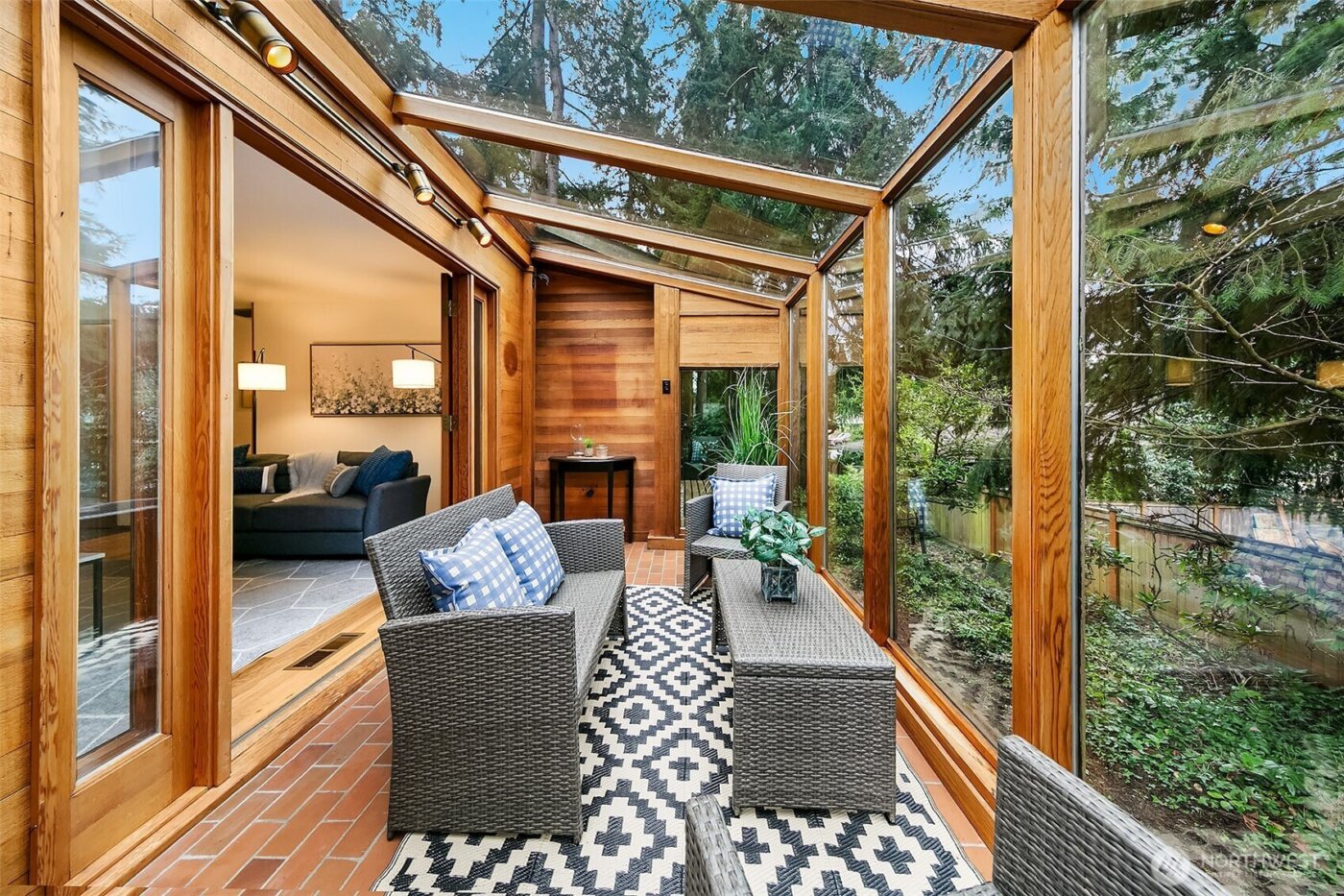 9325 217th Place SW, Edmonds, WA 98020