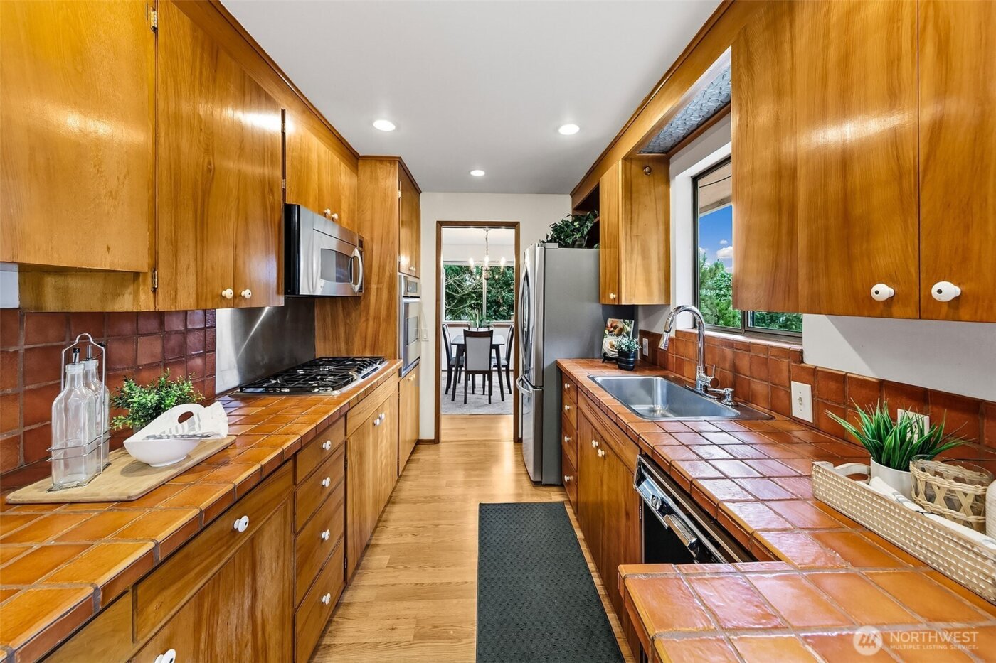 9325 217th Place SW, Edmonds, WA 98020