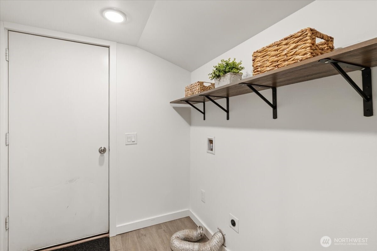 517 Dundass Avenue , Buckley, WA 98321