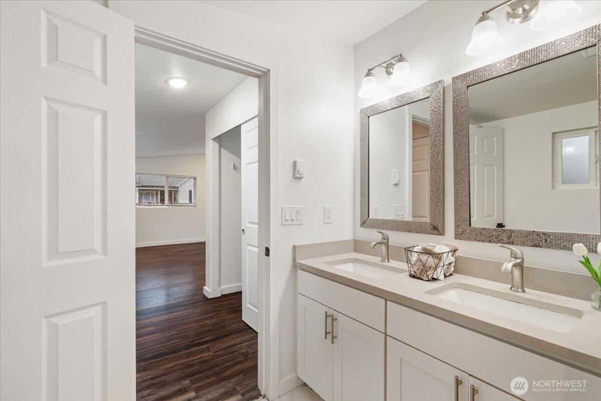 517 Dundass Avenue , Buckley, WA 98321