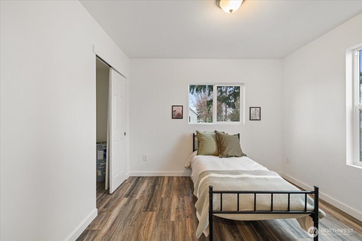 517 Dundass Avenue , Buckley, WA 98321