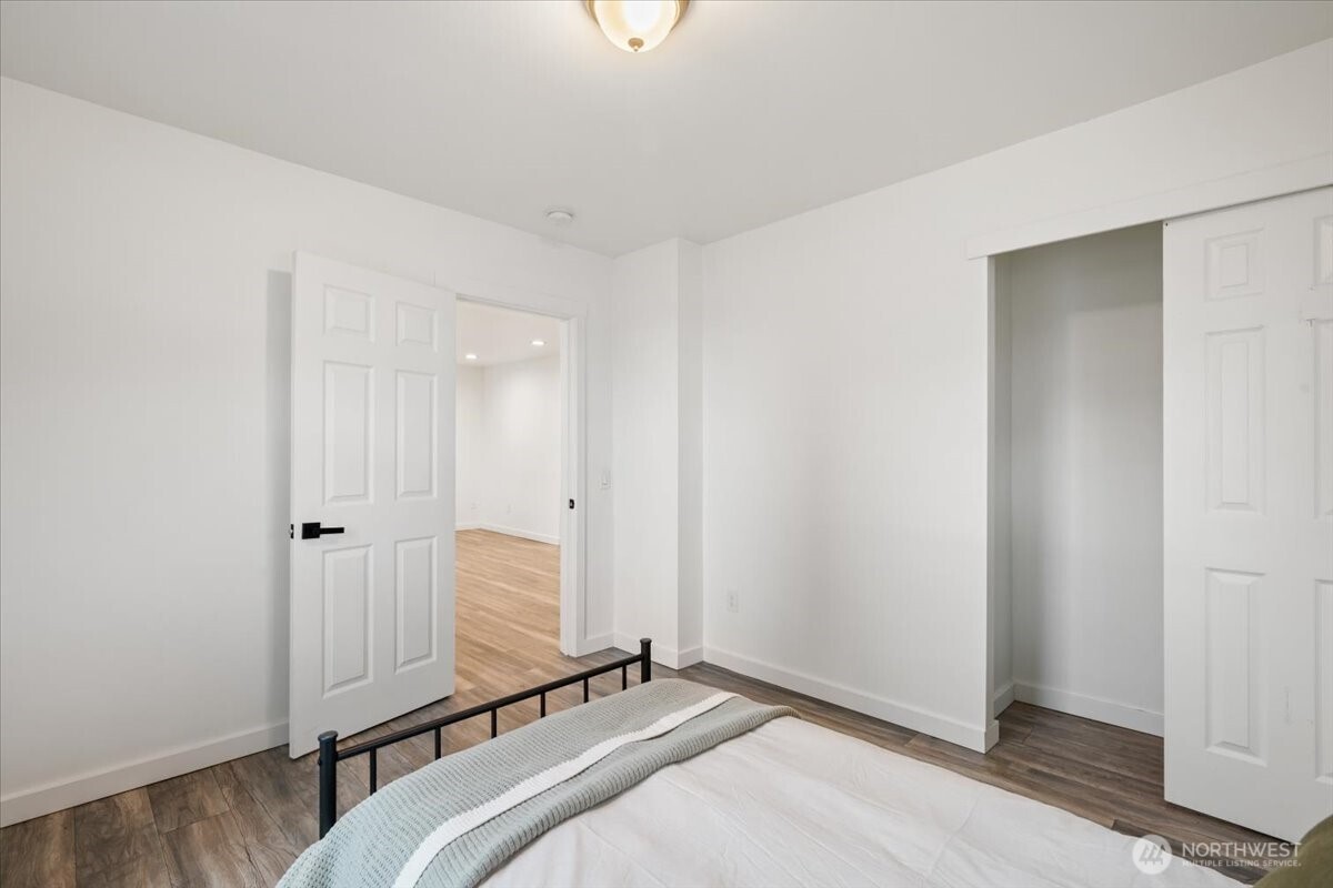 517 Dundass Avenue , Buckley, WA 98321