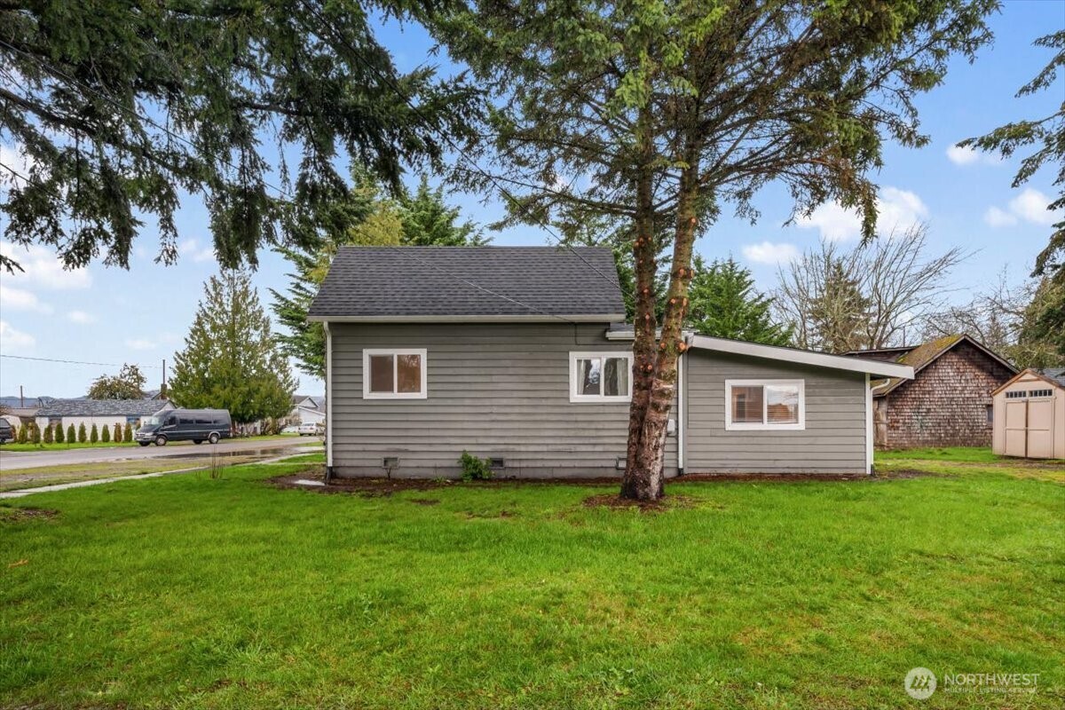 517 Dundass Avenue , Buckley, WA 98321