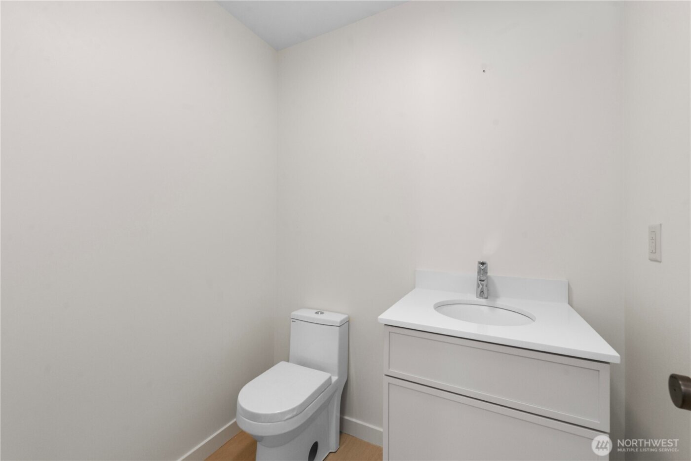 210 N Olson Drive , Snoqualmie Pass, WA 98068