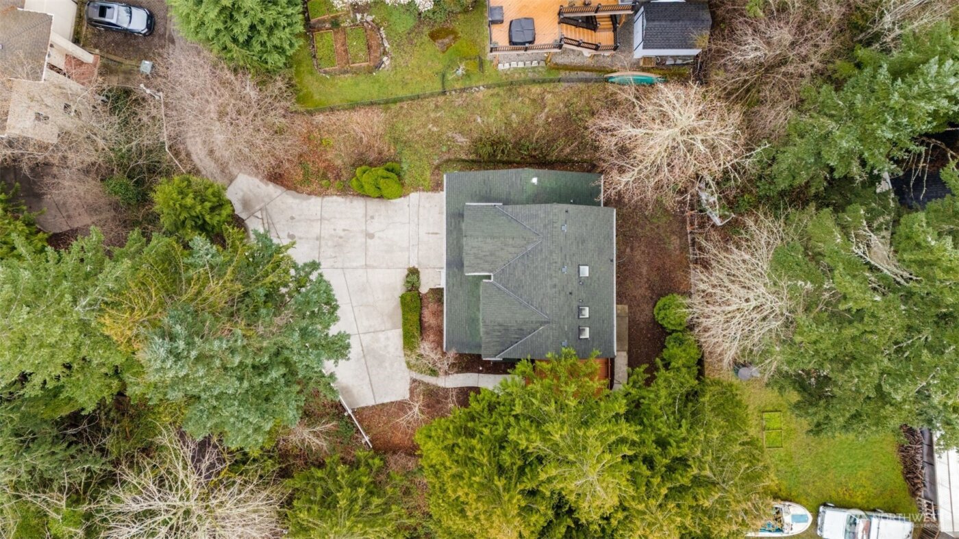 20803 NE 15th Lane , Sammamish, WA 98074