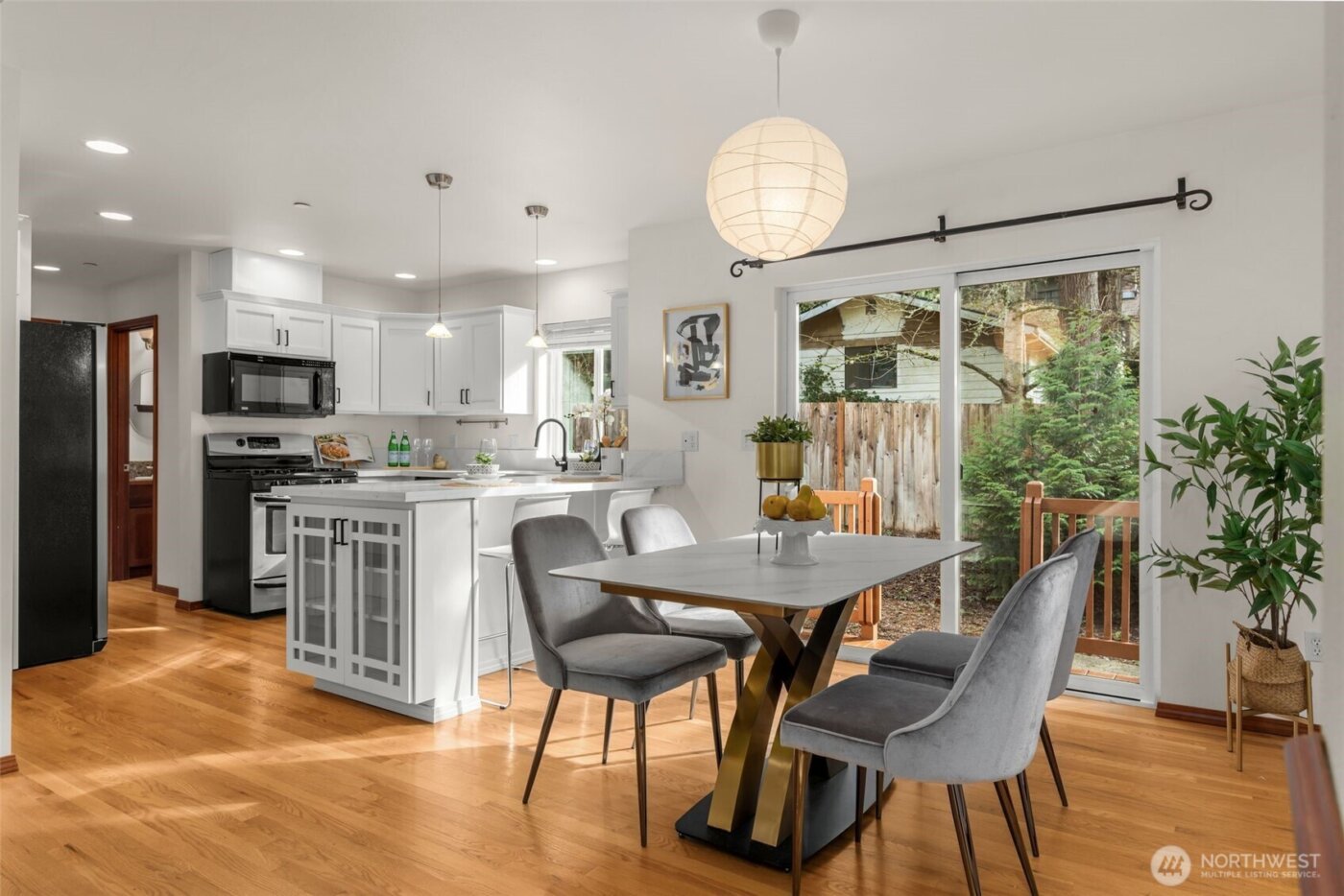 20803 NE 15th Lane , Sammamish, WA 98074