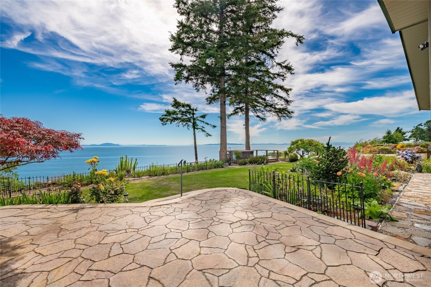 5727 Nakat Way , Blaine, WA 98230