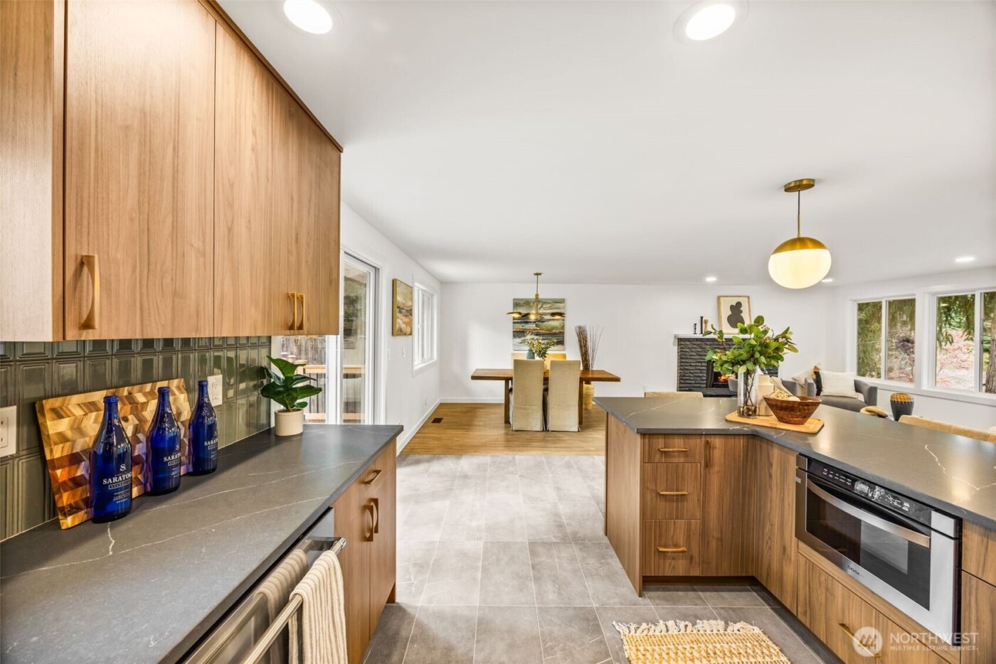 6225 122nd Avenue SE, Bellevue, WA 98006