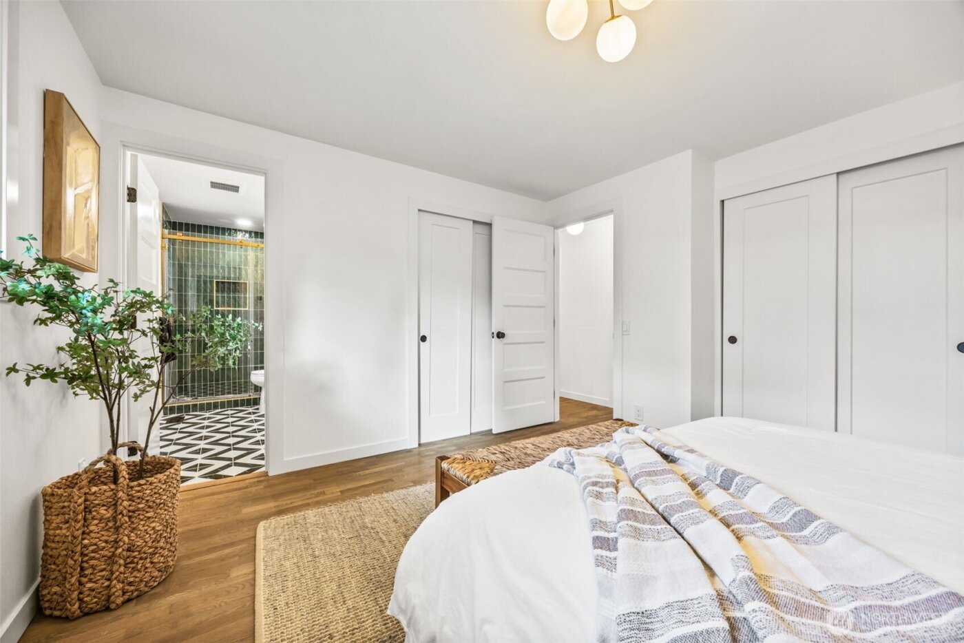 6225 122nd Avenue SE, Bellevue, WA 98006