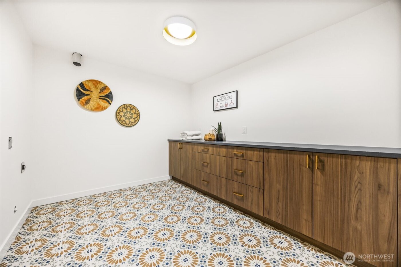 6225 122nd Avenue SE, Bellevue, WA 98006