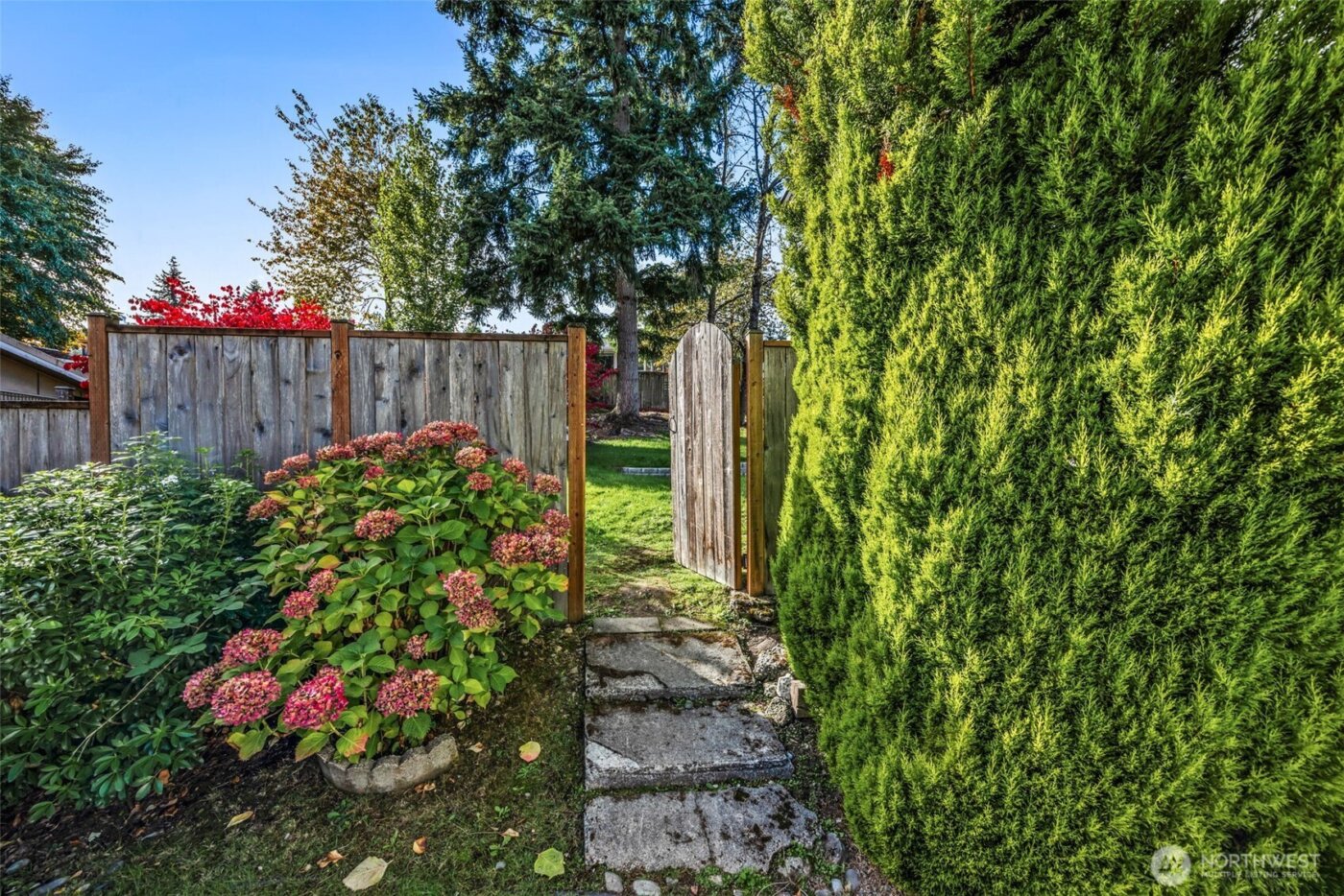 6225 122nd Avenue SE, Bellevue, WA 98006