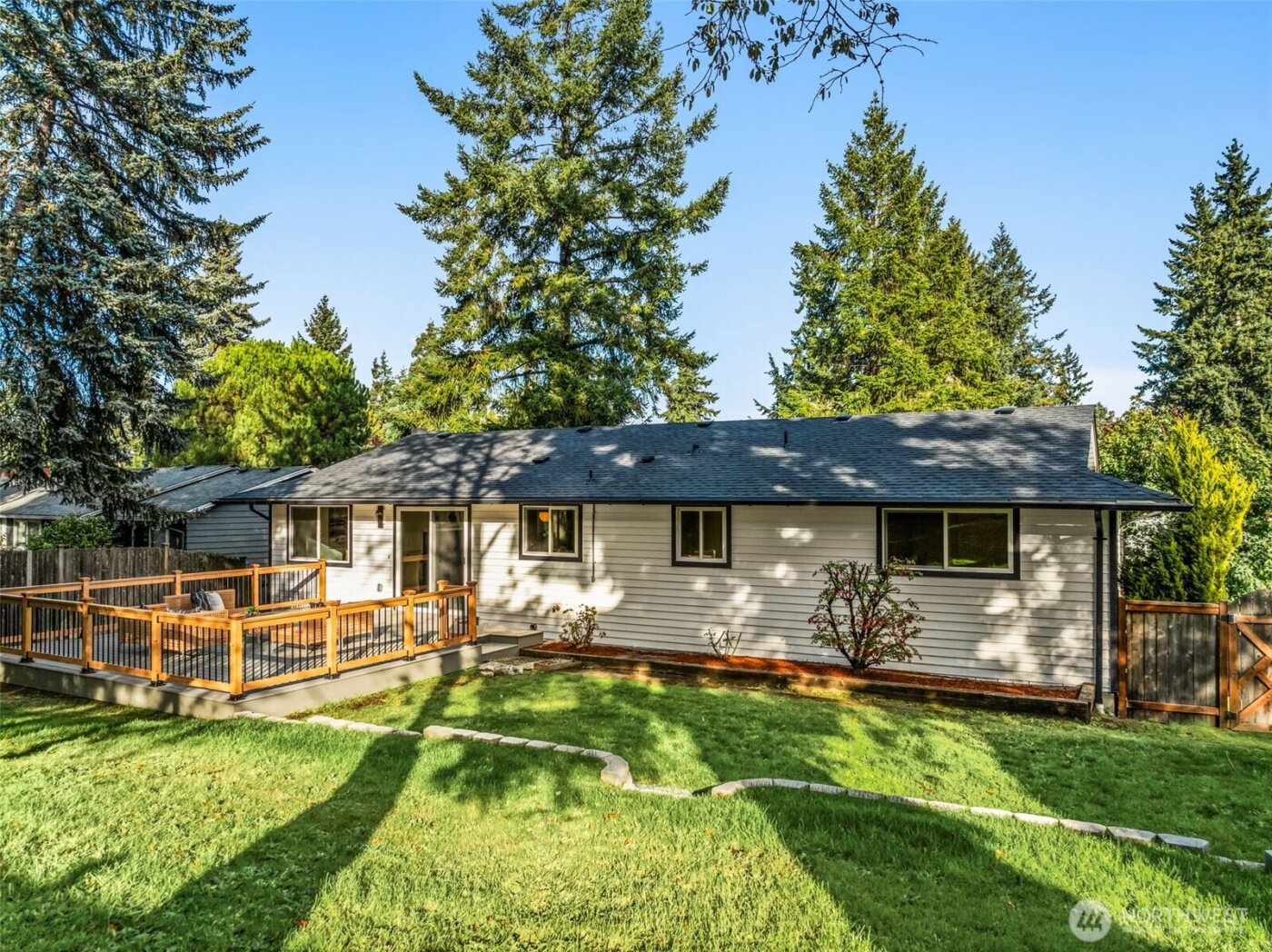 6225 122nd Avenue SE, Bellevue, WA 98006