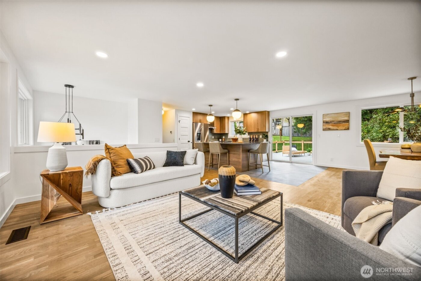 6225 122nd Avenue SE, Bellevue, WA 98006