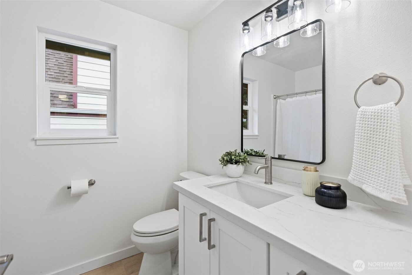 1925 5th Street , Bremerton, WA 98337