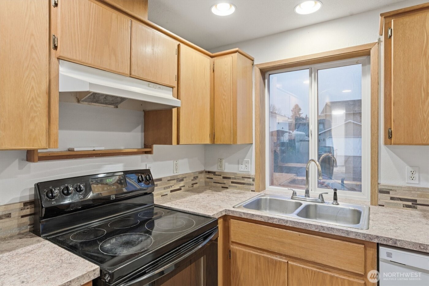 107 Mission Road , Kelso, WA 98626