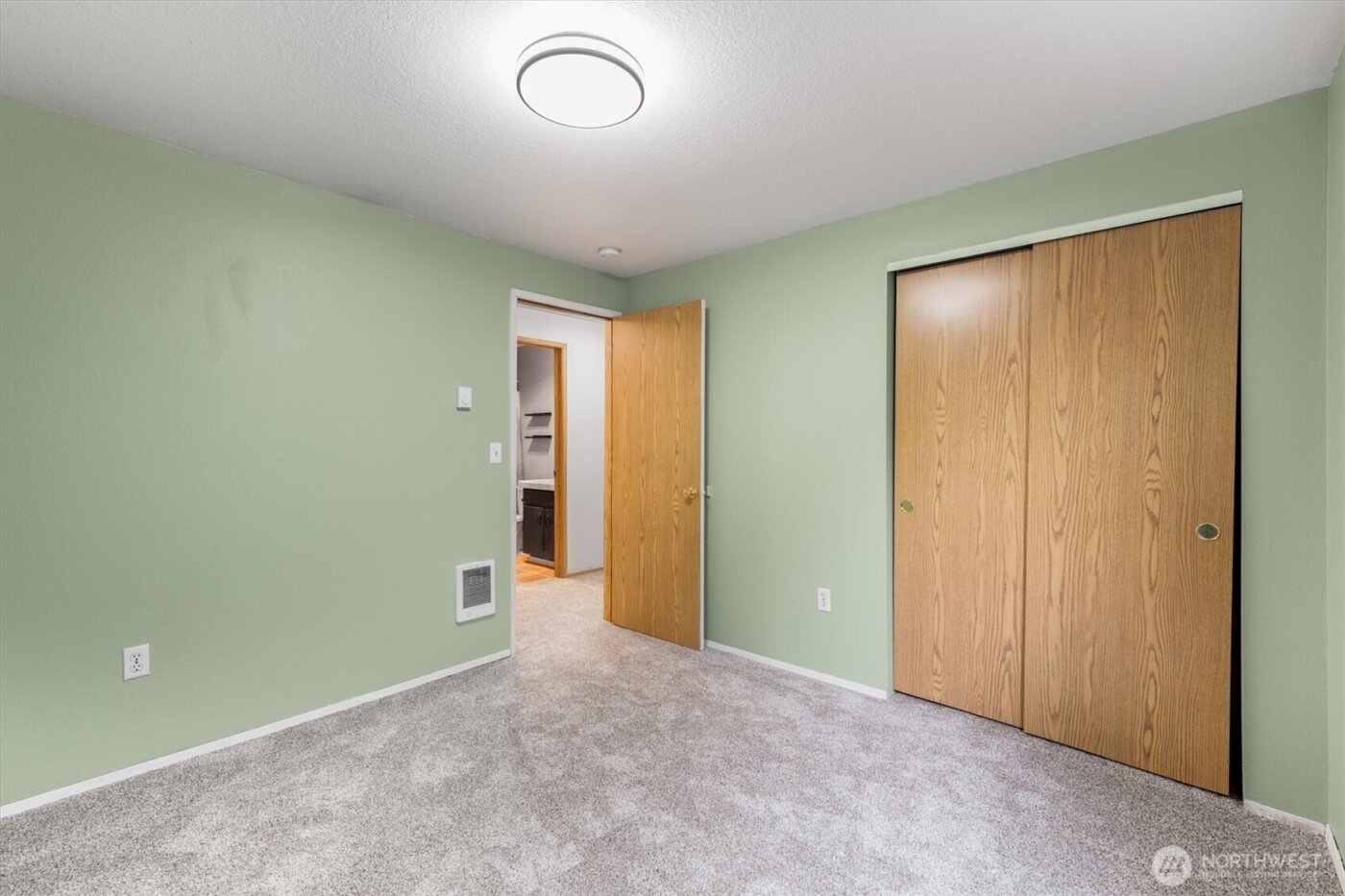 107 Mission Road , Kelso, WA 98626