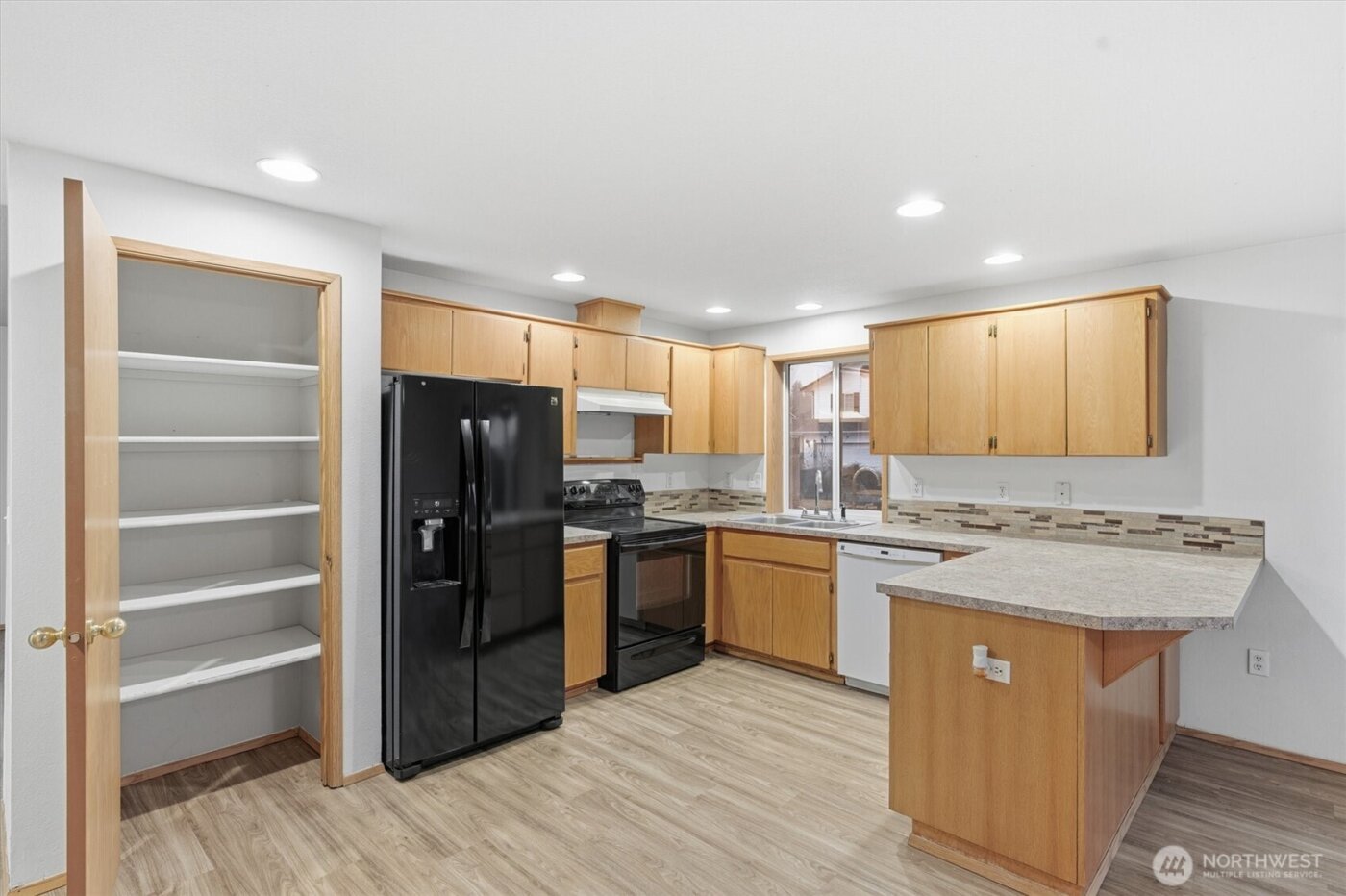 107 Mission Road , Kelso, WA 98626