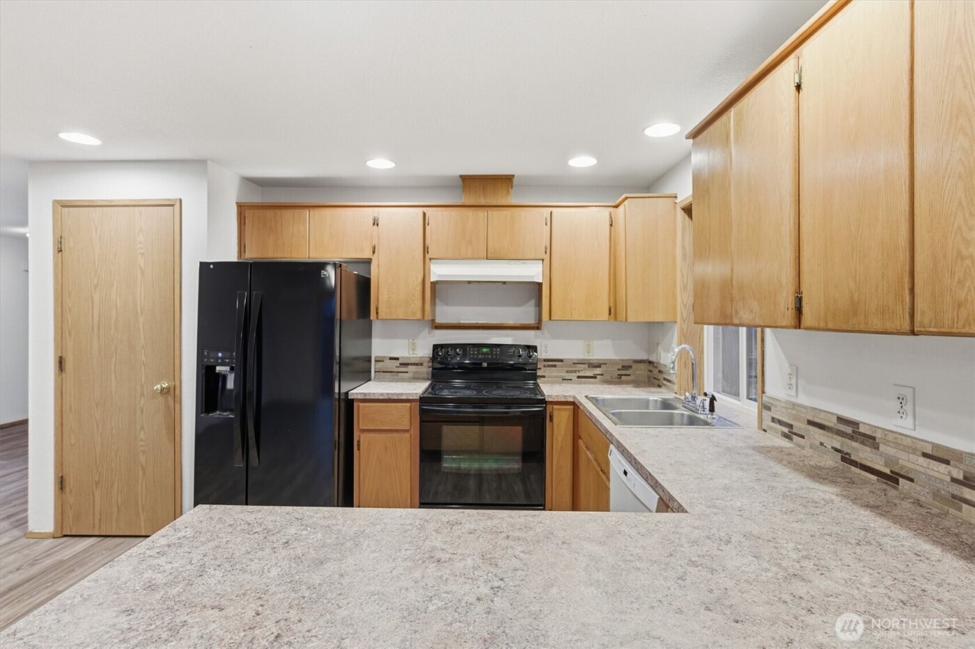 107 Mission Road , Kelso, WA 98626