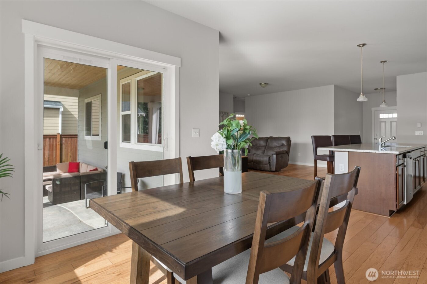 1768 E Rio Vista Avenue , Burlington, WA 98233