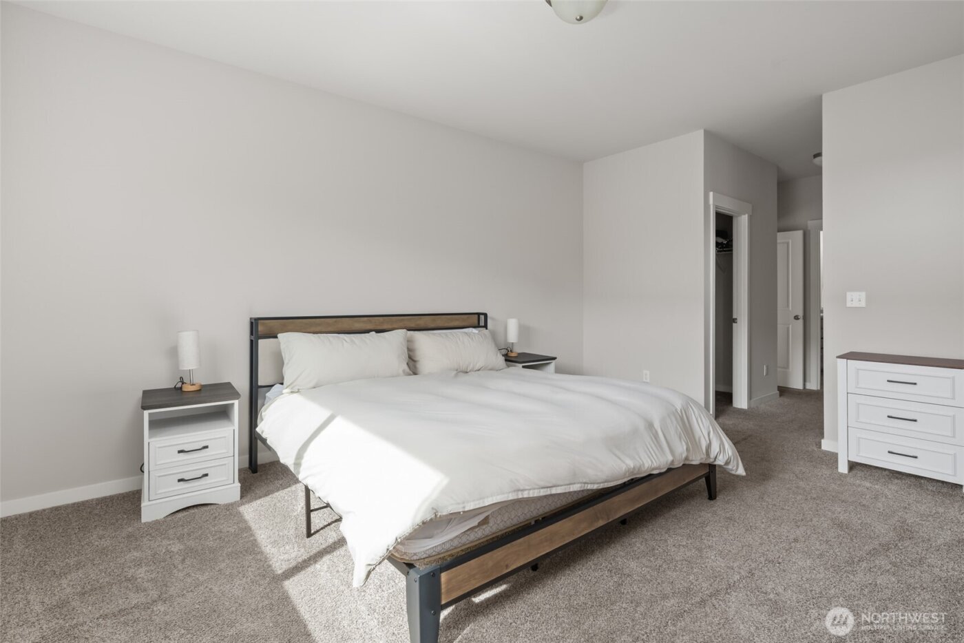 1768 E Rio Vista Avenue , Burlington, WA 98233