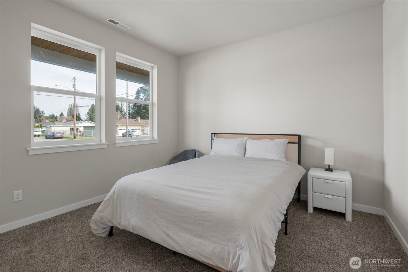 1768 E Rio Vista Avenue , Burlington, WA 98233