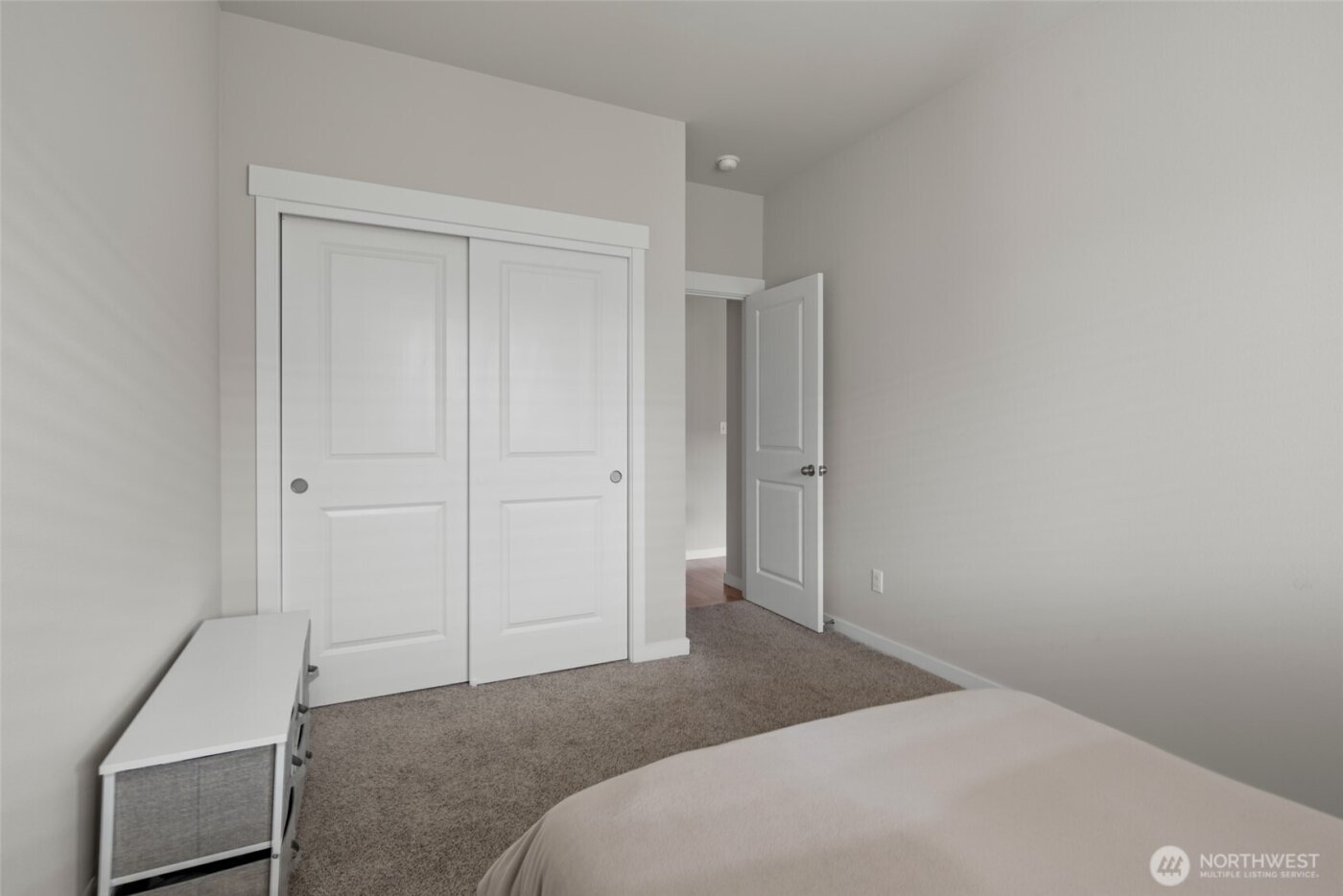 1768 E Rio Vista Avenue , Burlington, WA 98233