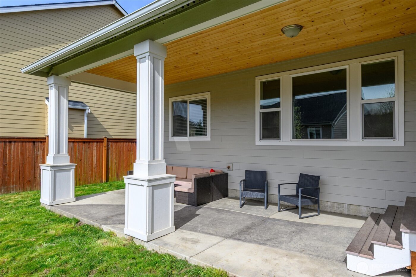 1768 E Rio Vista Avenue , Burlington, WA 98233