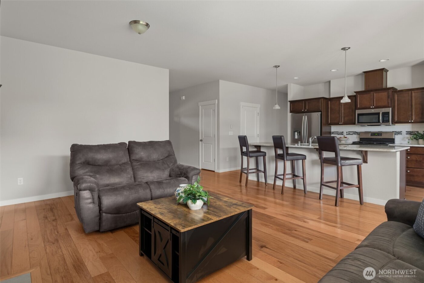 1768 E Rio Vista Avenue , Burlington, WA 98233