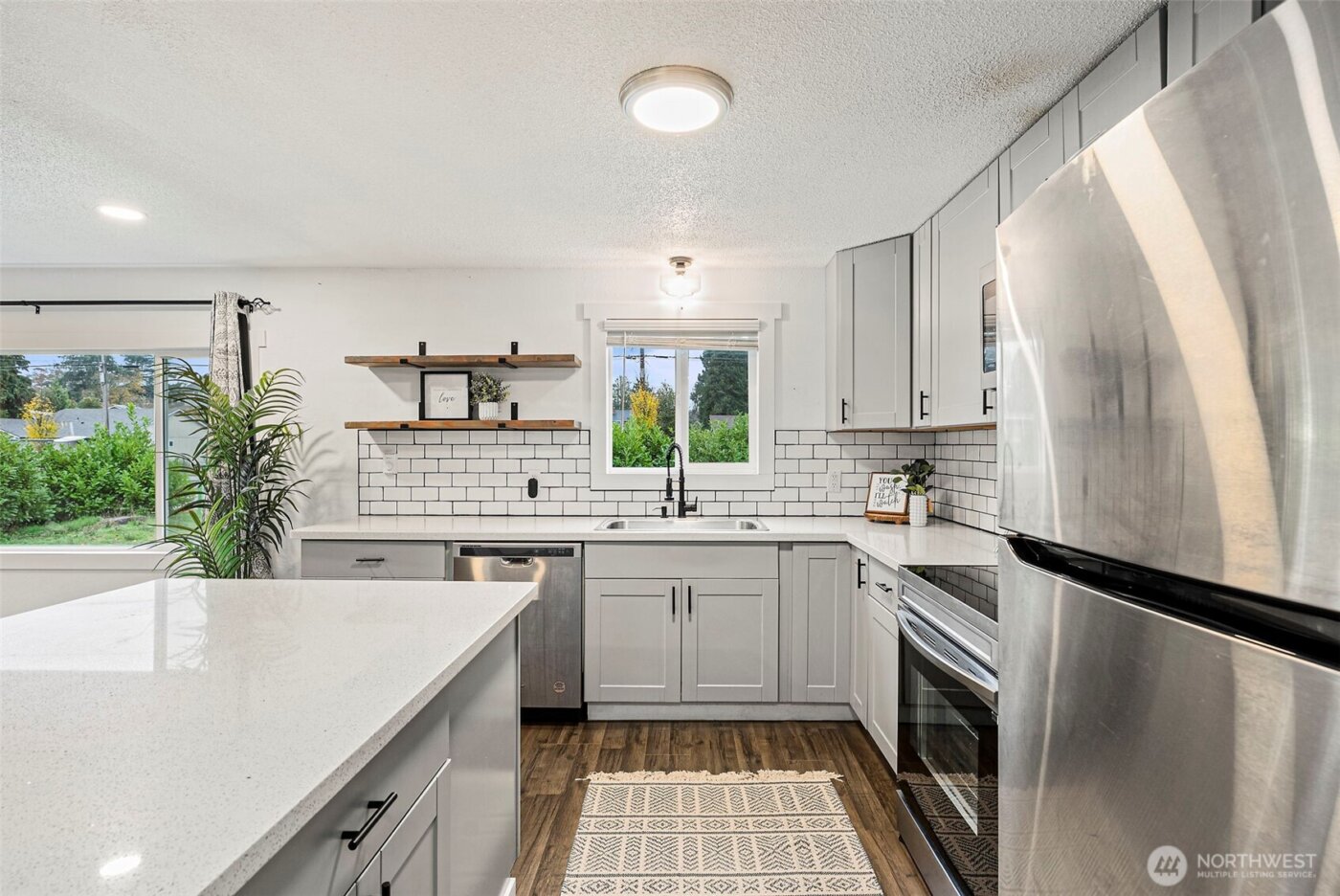 9011 washington Boulevard SW, Lakewood, WA 98498