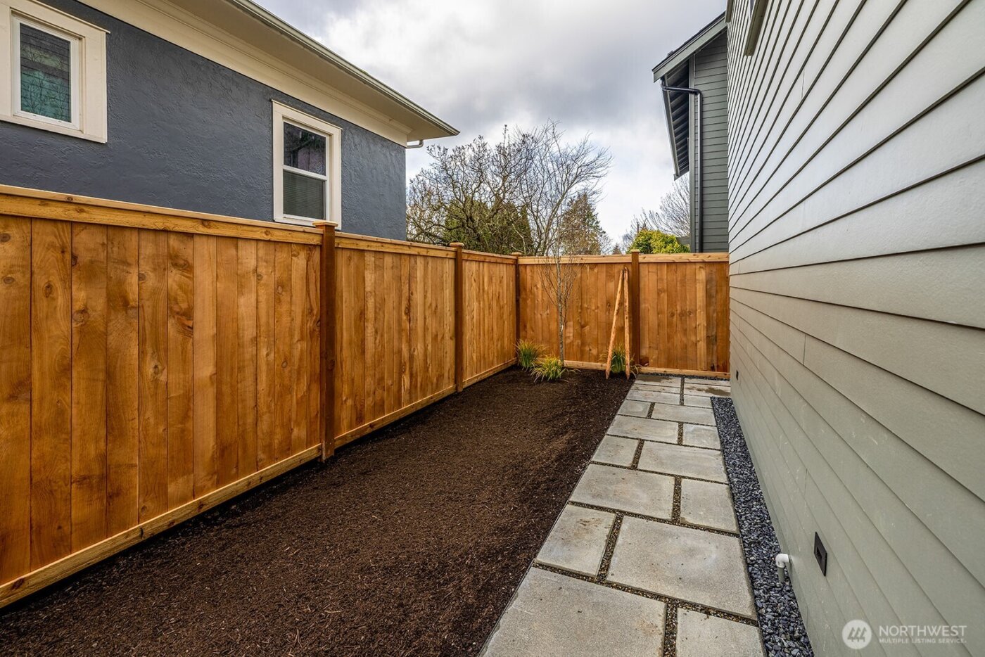 8321 25th Avenue NW #B, Seattle, WA 98117