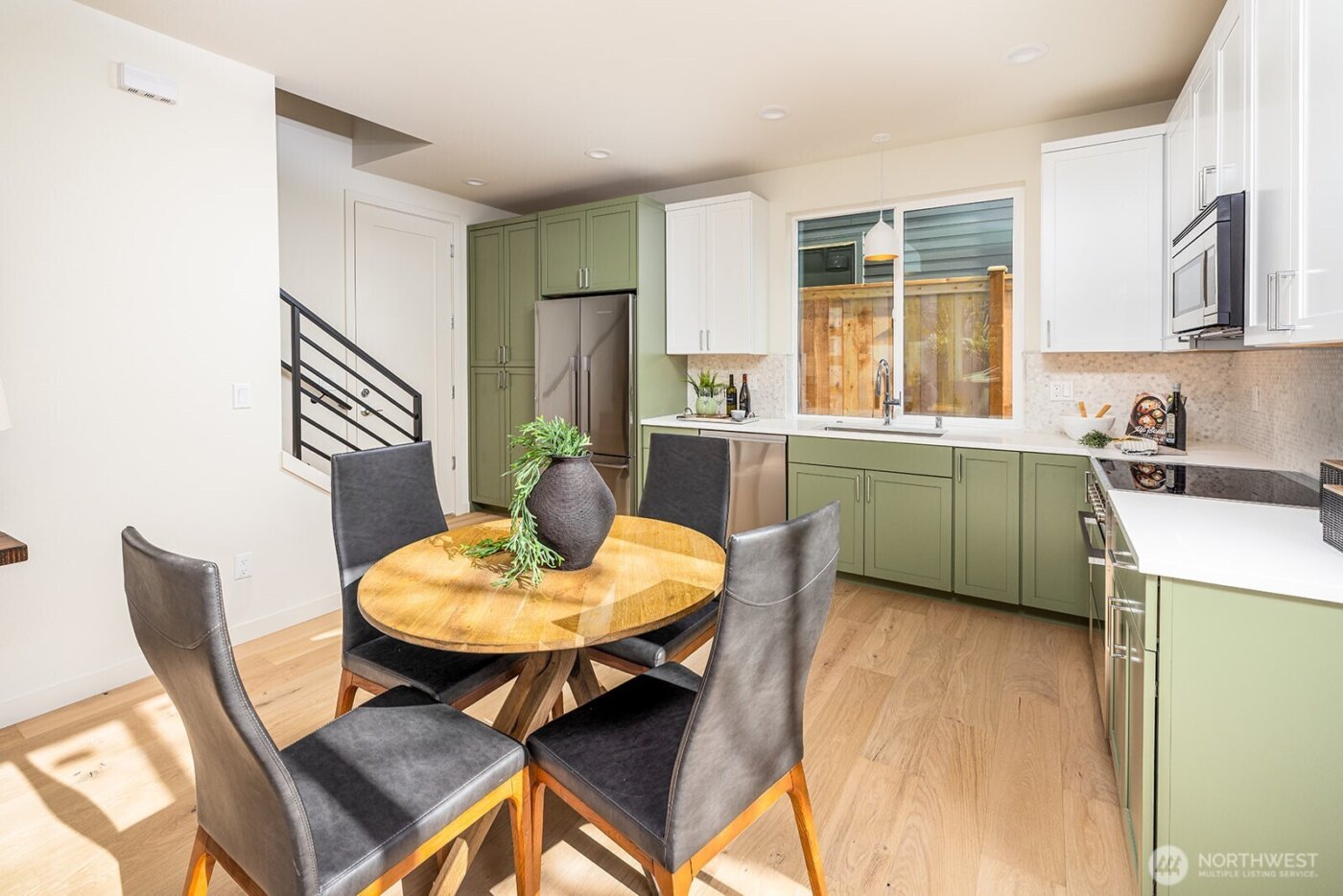 8319 25th Avenue NW, Seattle, WA 98117